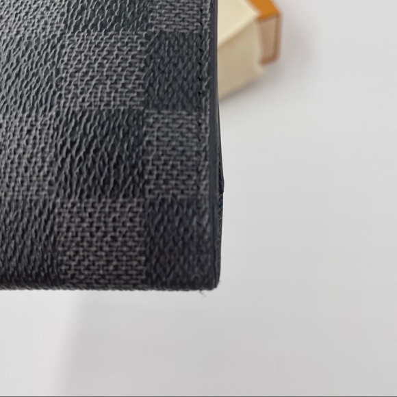 LOUIS VUITTON Damier Graphite Portefeuille Brazza Long Wallet - Picture 9 of 9